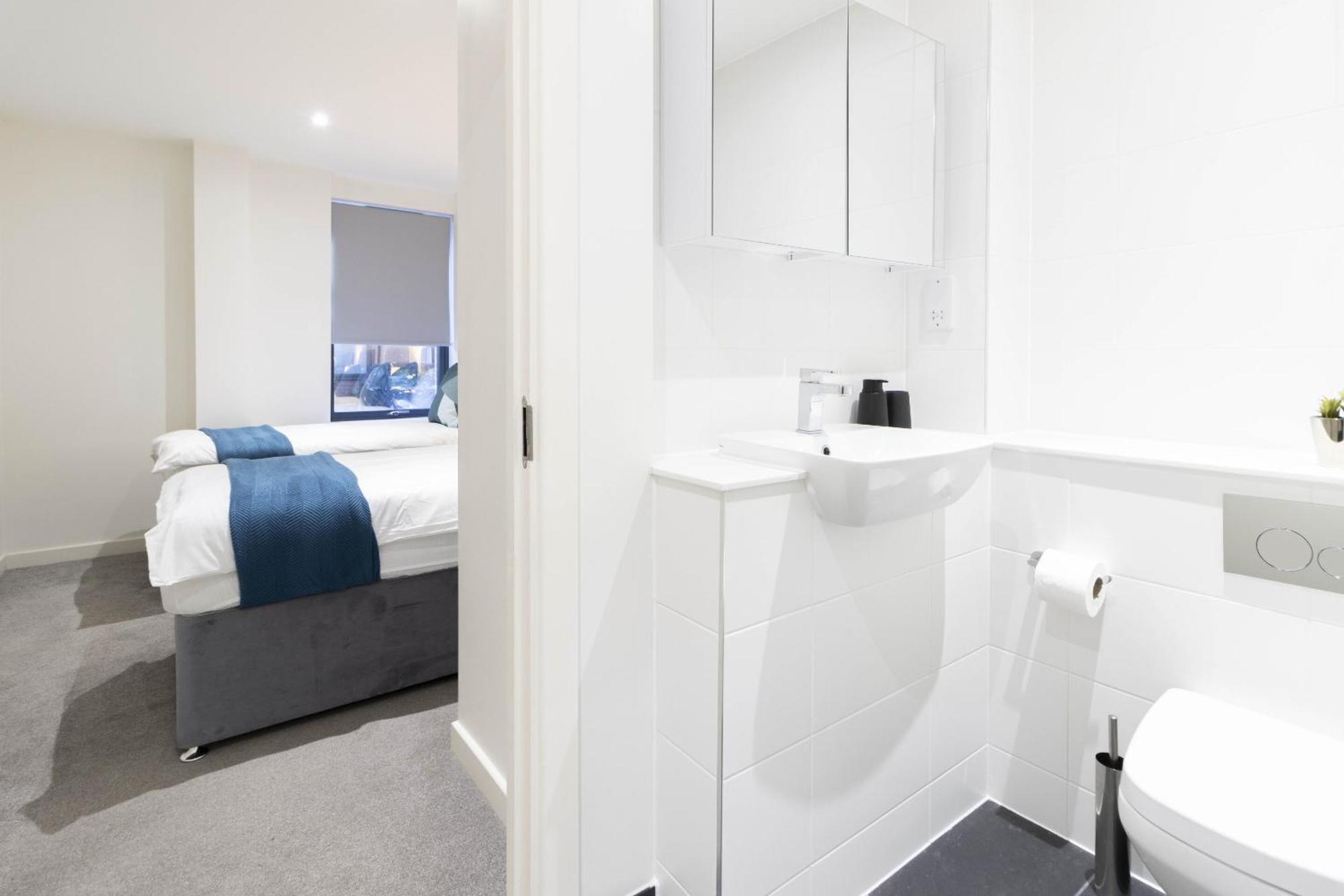 Апартаменти Linacre 1&2 - One And Two Bed Flat Behind The Cathedral With Free Parking And Fast Wifi Ексетер Номер фото
