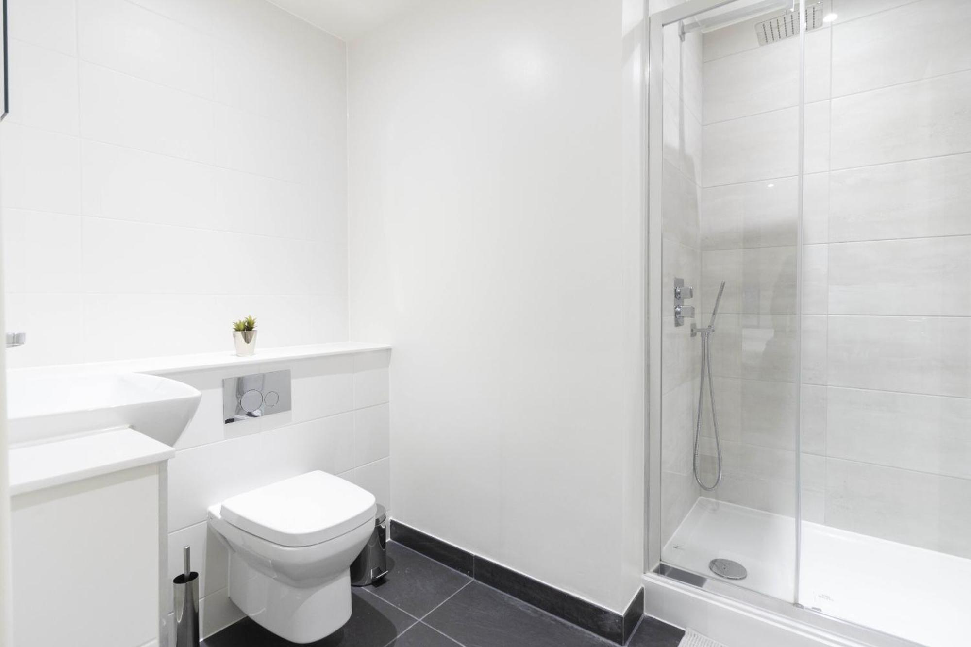 Апартаменти Linacre 1&2 - One And Two Bed Flat Behind The Cathedral With Free Parking And Fast Wifi Ексетер Номер фото