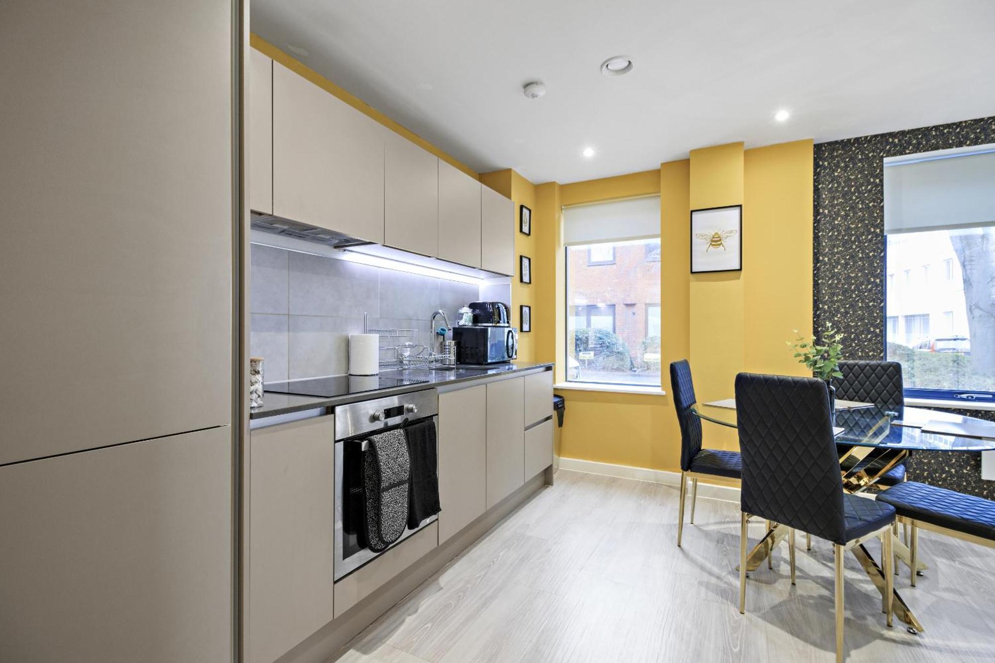 Апартаменти Linacre 1&2 - One And Two Bed Flat Behind The Cathedral With Free Parking And Fast Wifi Ексетер Номер фото